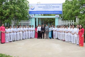 dieu duong vien chup hinh luu niem